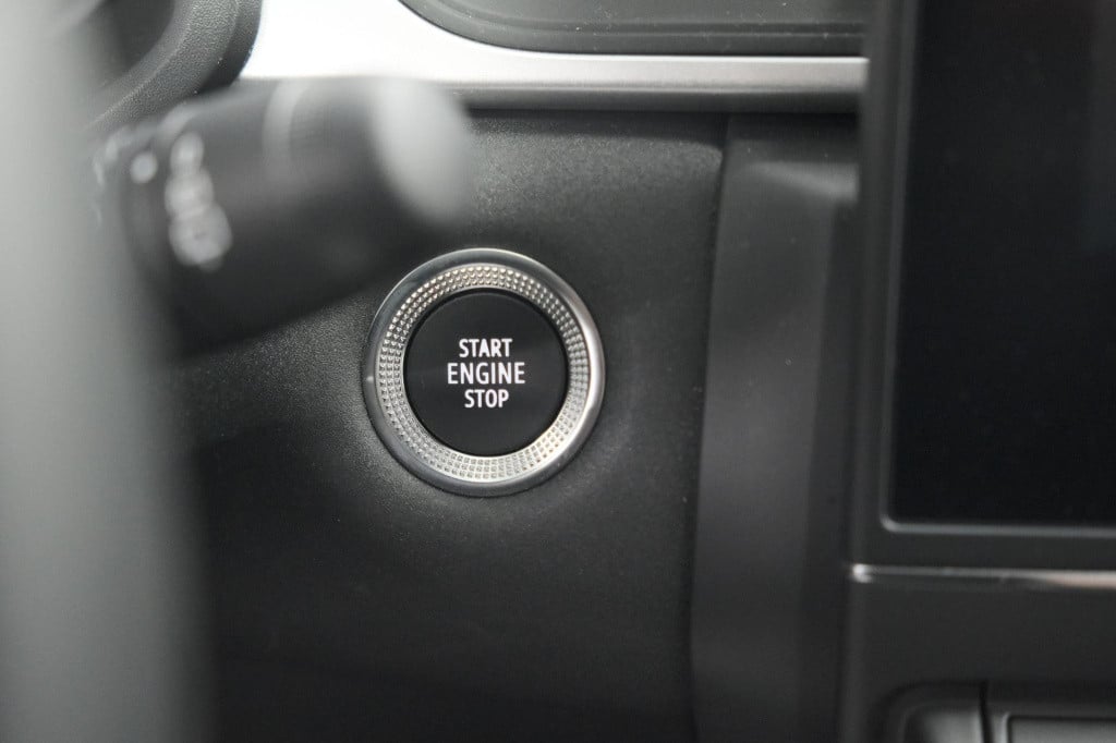 Renault Captur tce 90 evolution | parkeersensoren | navigatie | allseason b