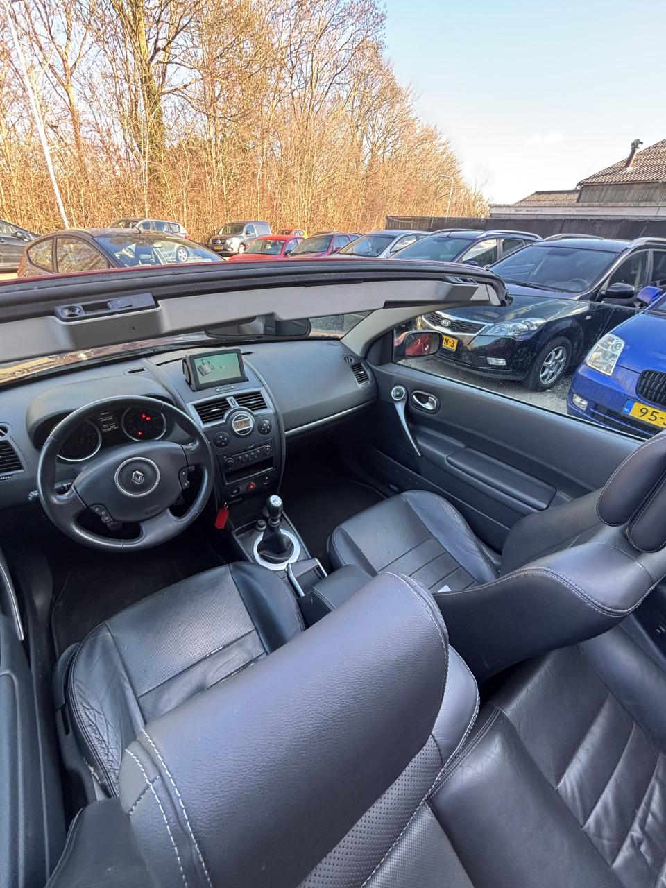 Renault megane carbio jaar apk