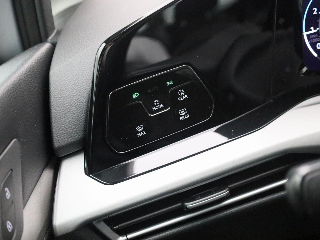 Volkswagen Golf variant 1.0 etsi life | automaat | lmv | parkeer sensoren |