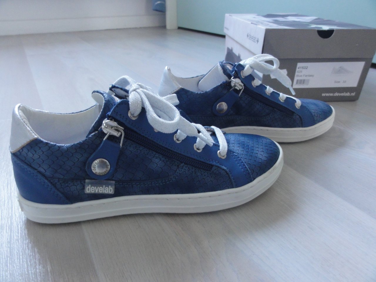 Develab leren sneakers blauw wit maat 33 NIEUW
