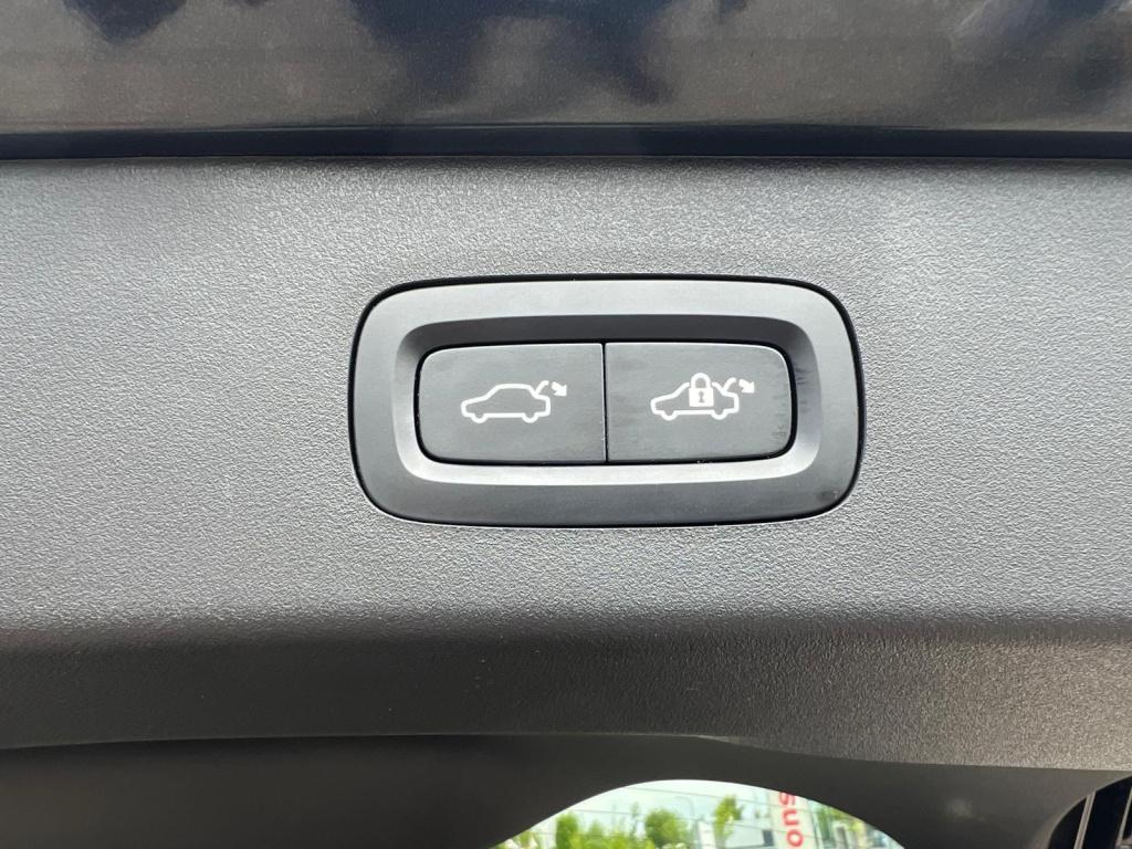 Lynk & Co 01 1.5 261pk phev , black edition , panoramadak , adaptive cc , c