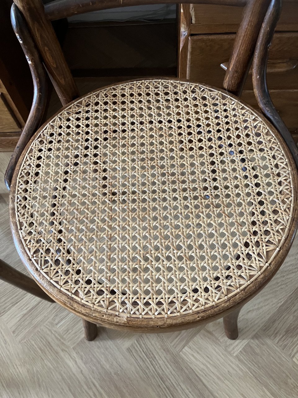 Thornet stoel met gevlochten zitting 2x