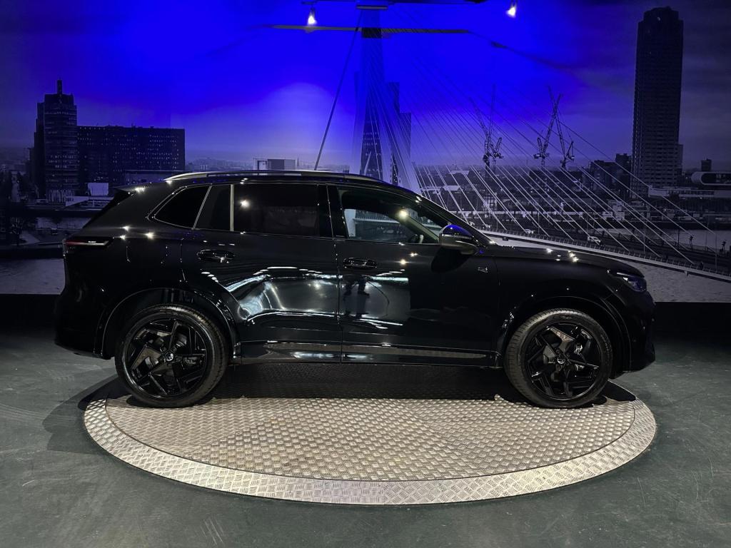 Volkswagen Tiguan 1.5 ehybrid r-line *pano*blackstyle*camera*