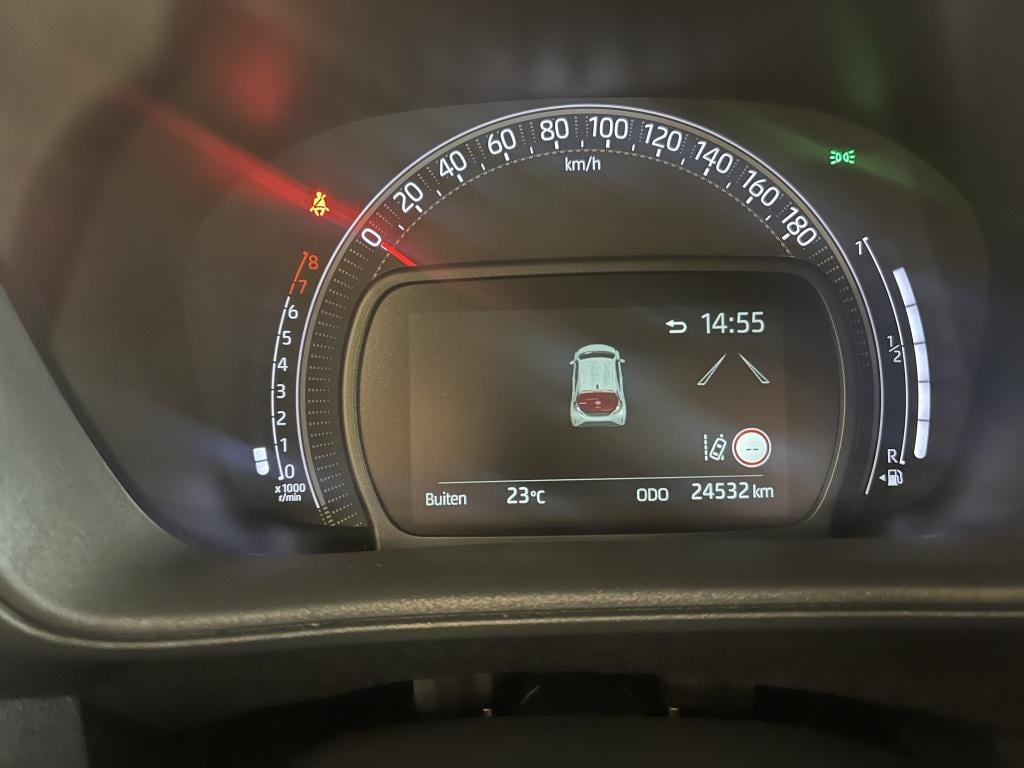 Toyota Aygo X 1.0 vvt-i mt play