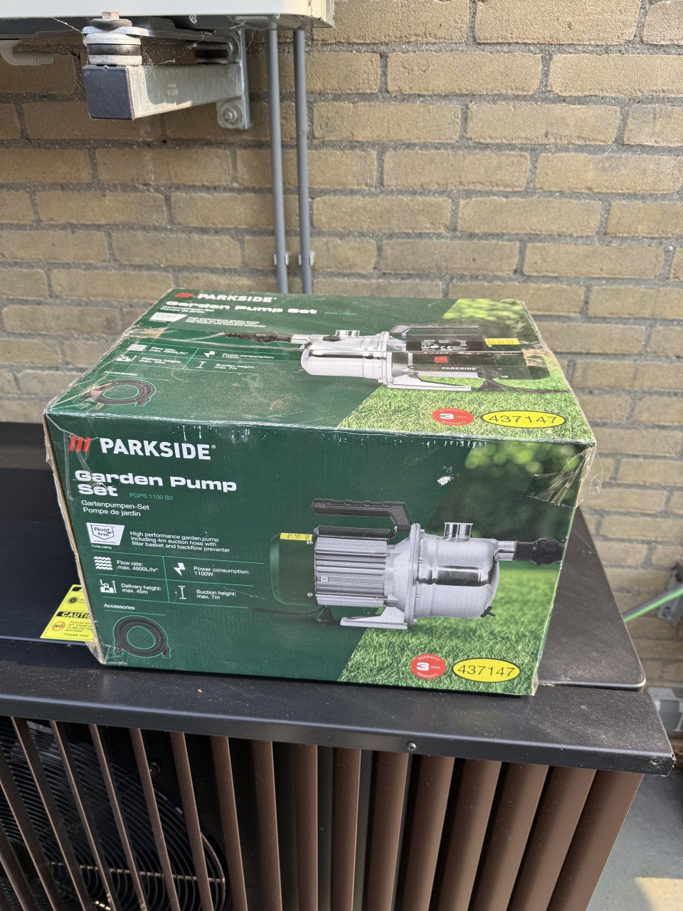Tuinpomp nieuw in doos