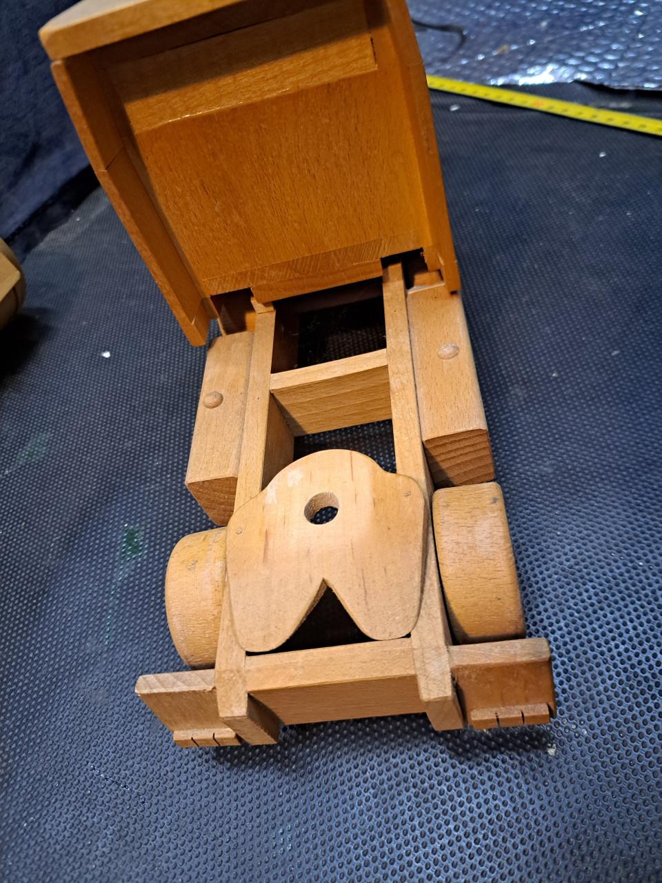 Volvo truck Geelhoed