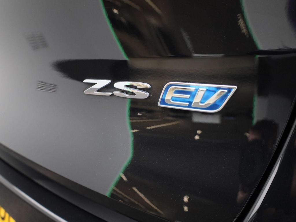 MG Zs Ev luxury 45 kwh
