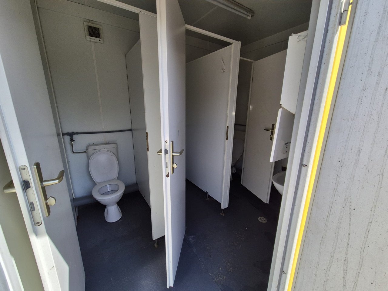 20ft sanitairunit / toiletunit / tijdelijke toiletten