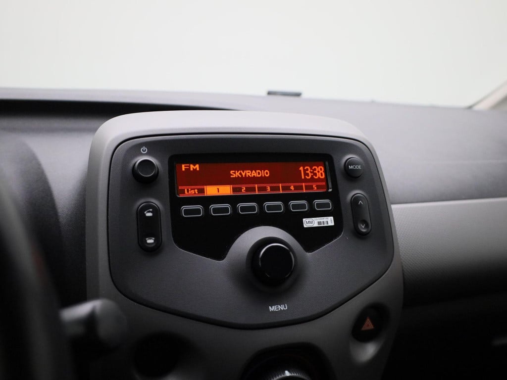 Peugeot 108 1.0 e-vti active | automaat | airco | elektrische ramen | mistl