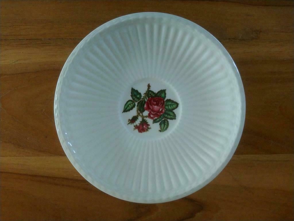 Wedgwood Moss Rose schoteltje 13 cm