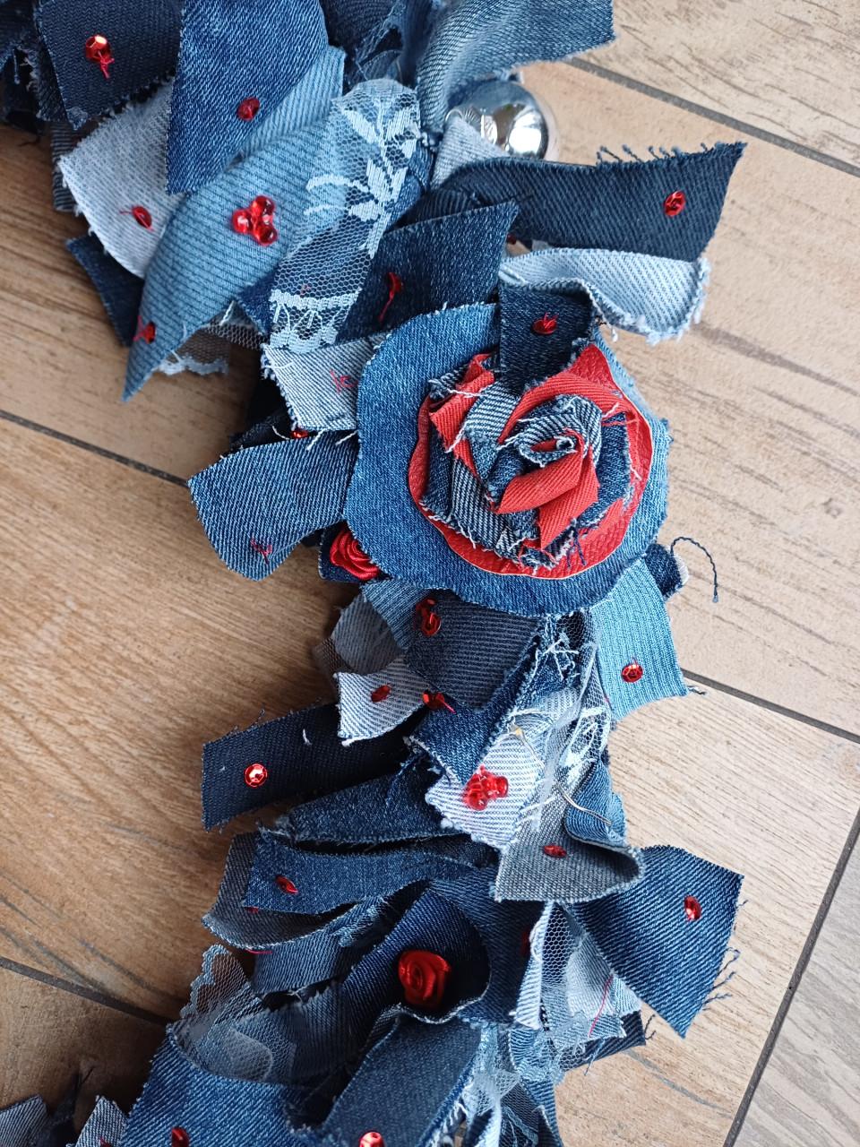 Krans van spijkerbroeken