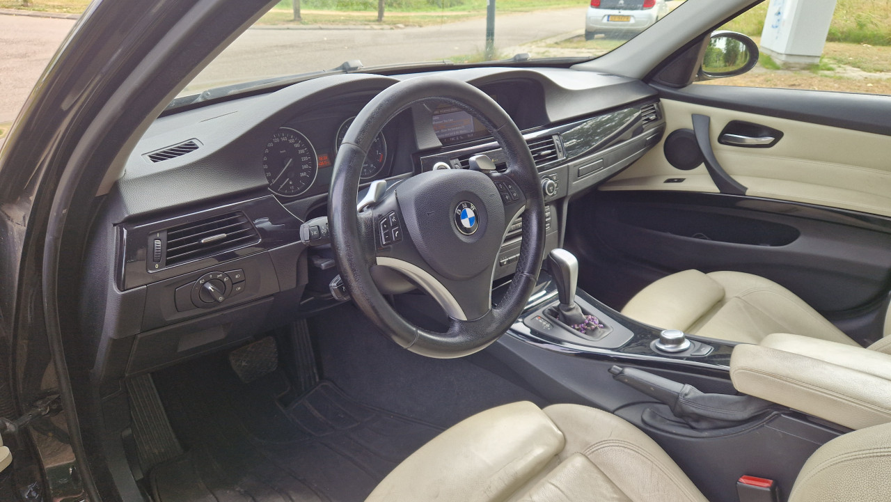 Te koop BMW 330XI touring