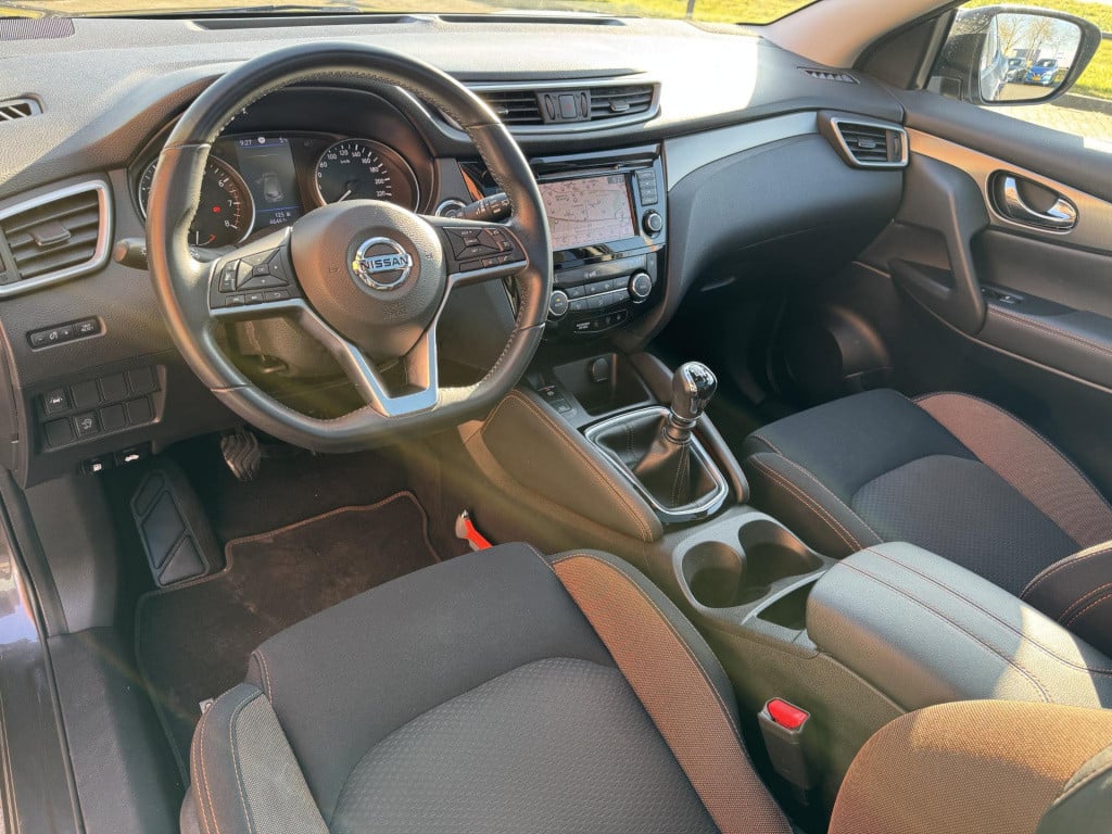 Nissan Qashqai 1.3 dig-t n-motion | panoramadak | apple carplay/android aut