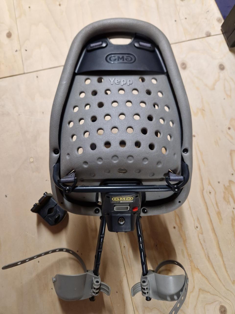 Fietsstoeltje voor en achter + windscherm