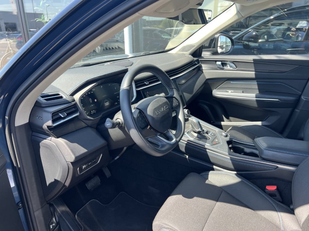 Lynk & Co 01 1.5 261pk plug in hybrid , panodak , 360gr camera , carplay