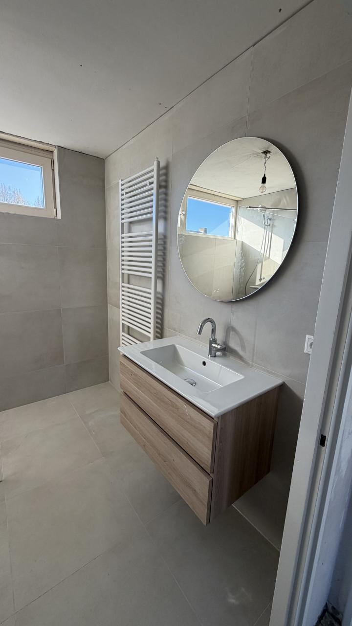 Badkamer renovatie en toilet renovatie