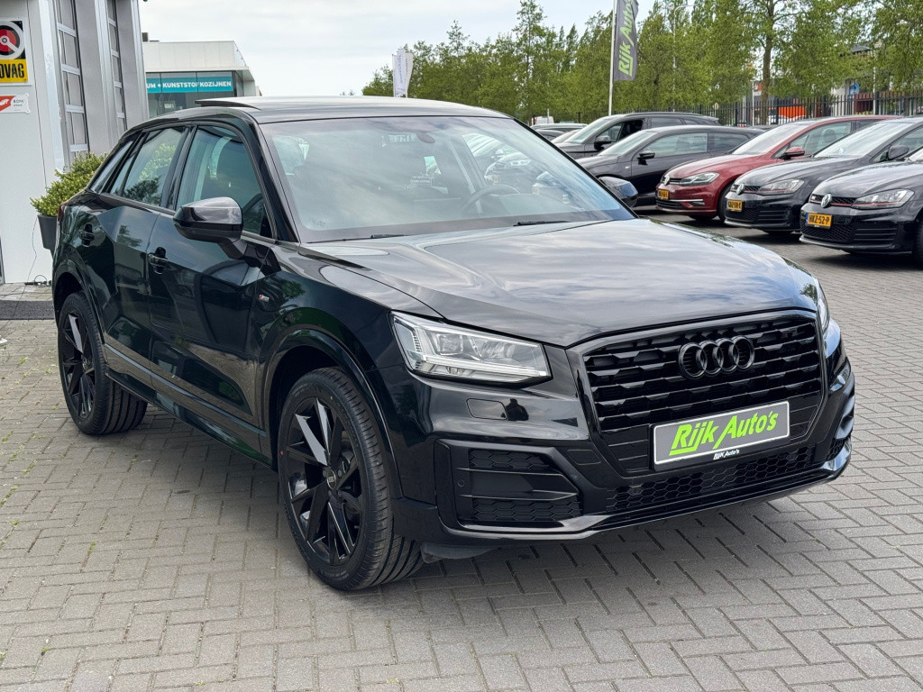 Audi Q2 35 tfsi s edition * panoramadak * camera * keyless