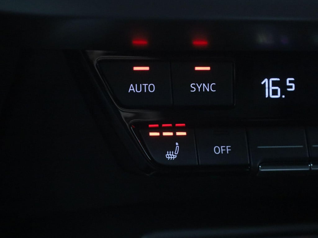Audi A3 limousine 35 tfsi s edition | s-line interieur | automaat | navigat
