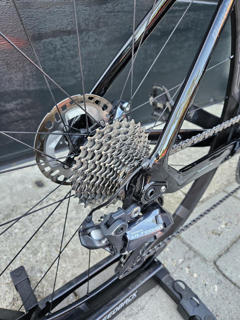 Bianchi Oltre XR4 Disc – Maat 53 – Shimano Ultegra Di2 – Prachtige staat!