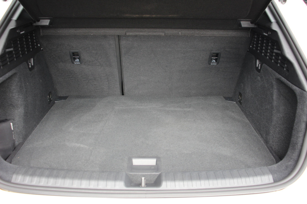 Audi A3 sportback 40 tfsi e business edition | cruise | dab | trekhaak