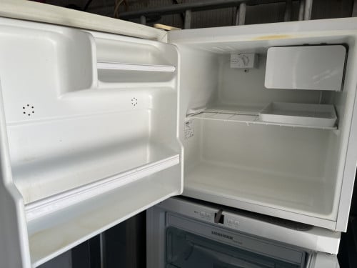 Camping. /mini bar Koelkast met kleine vriesvak klasse A+q