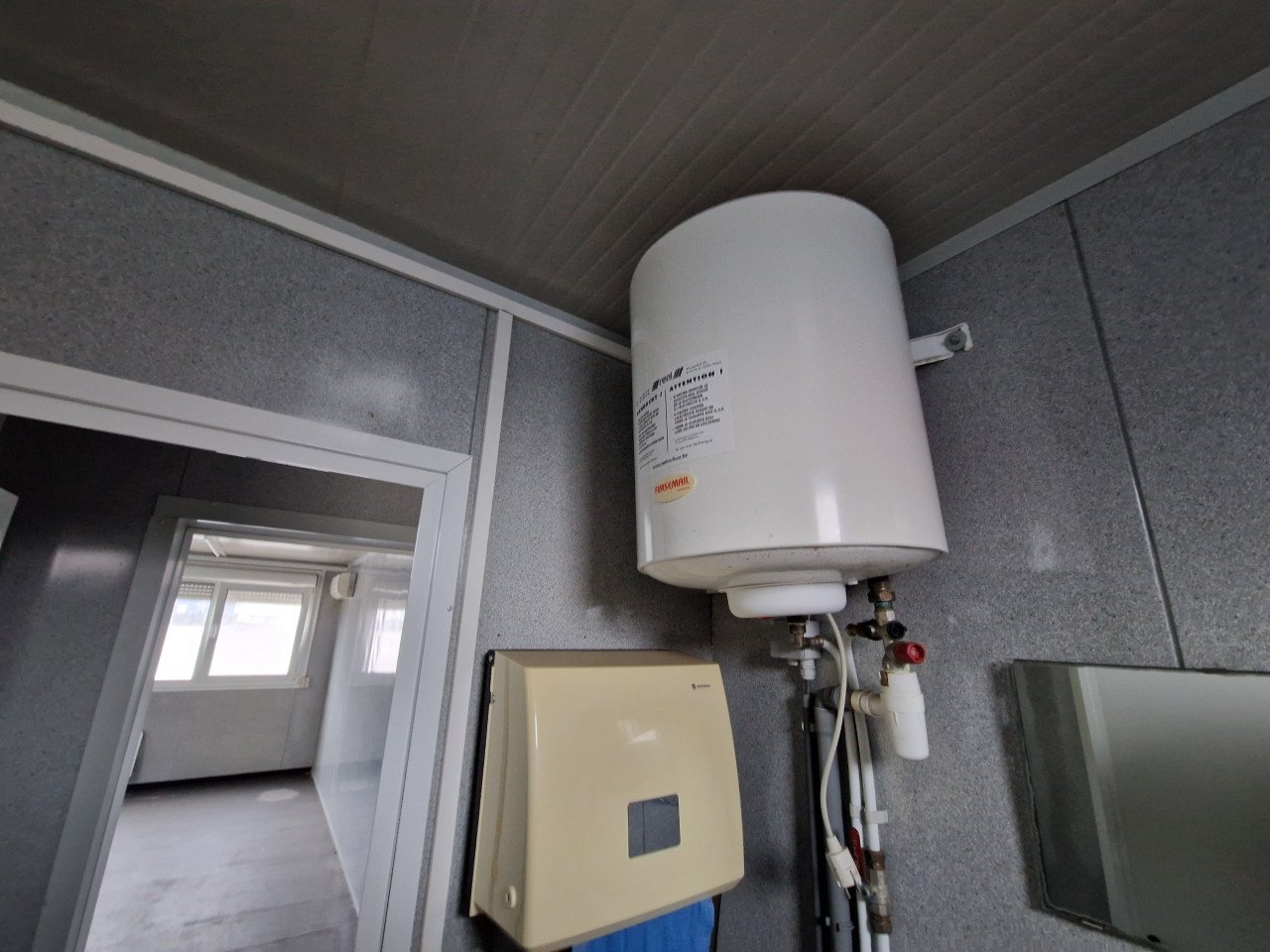 Woonunit / tijdelijke woning / kantoorunit 12x9m 108m2
