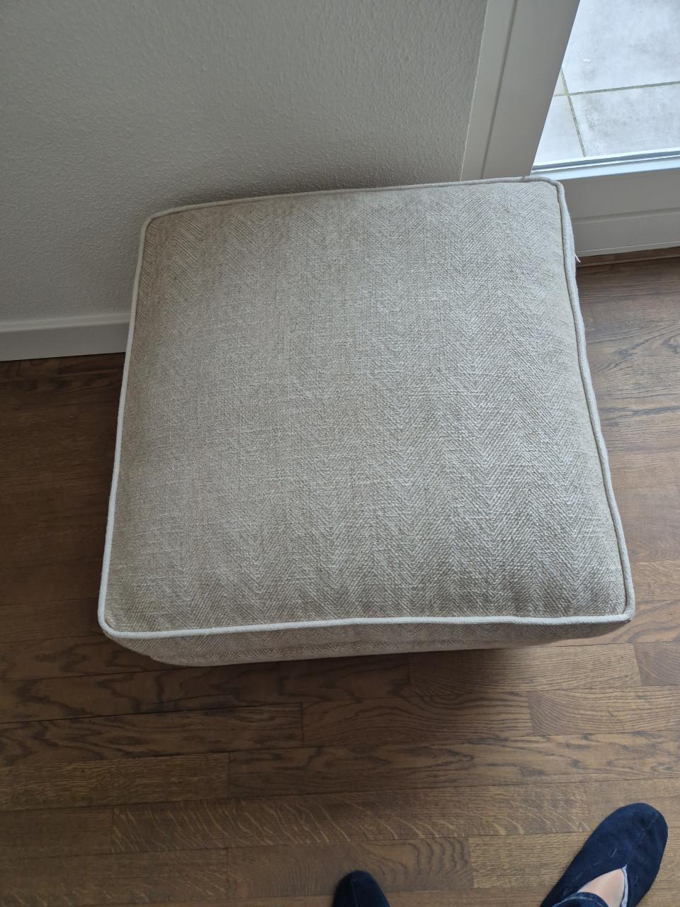 Loveseat met hocker