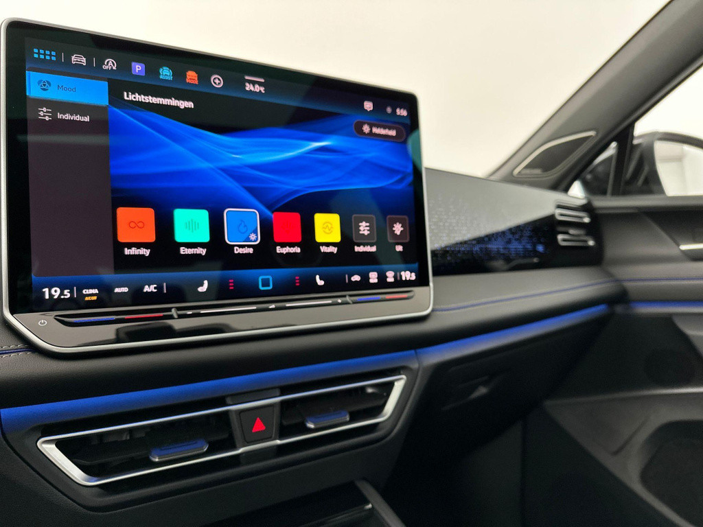 Volkswagen Tiguan r-line-edition 1.5 110 kw / 150 pk etsi suv 7 vers