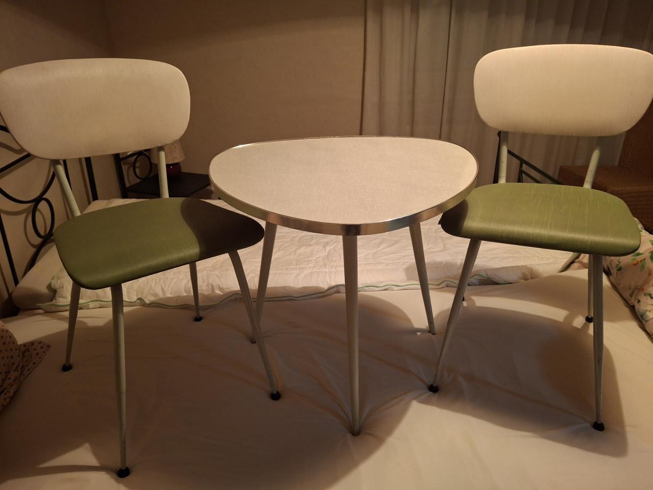 Slaapkamermeubeltjes jaren 60