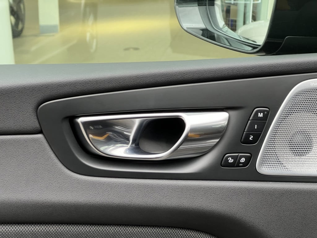 Volvo XC60 t8 405pk polestar engineered| b&w sound| panodak| facelift| adap