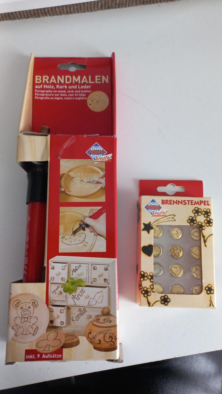 Houtbranderset met extra stempels