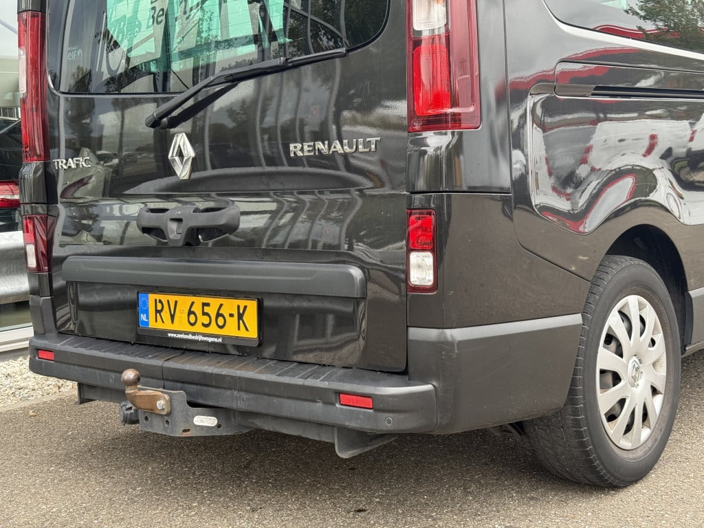 Renault Trafic passenger 1.6 dci grand expression | 9 pers. | navi | trekha