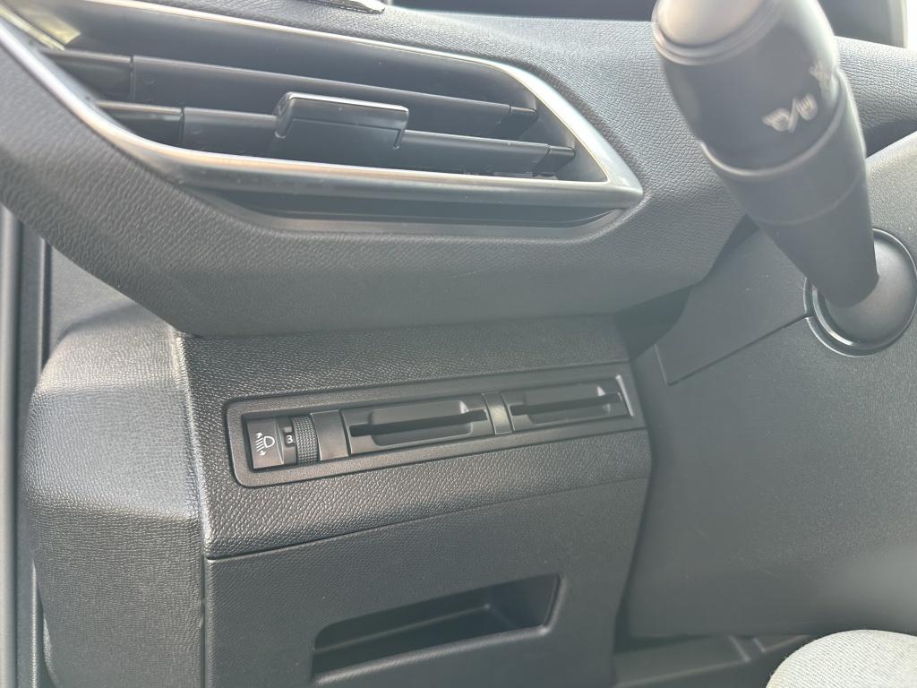 Peugeot 3008 1.2 puretech 130pk s&s blue lease executive vol-leer met stoel