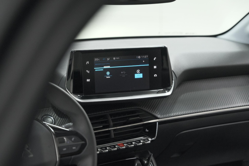 Peugeot 208 puretech 100 allure pack | camera | apple carplay | stoelverwar