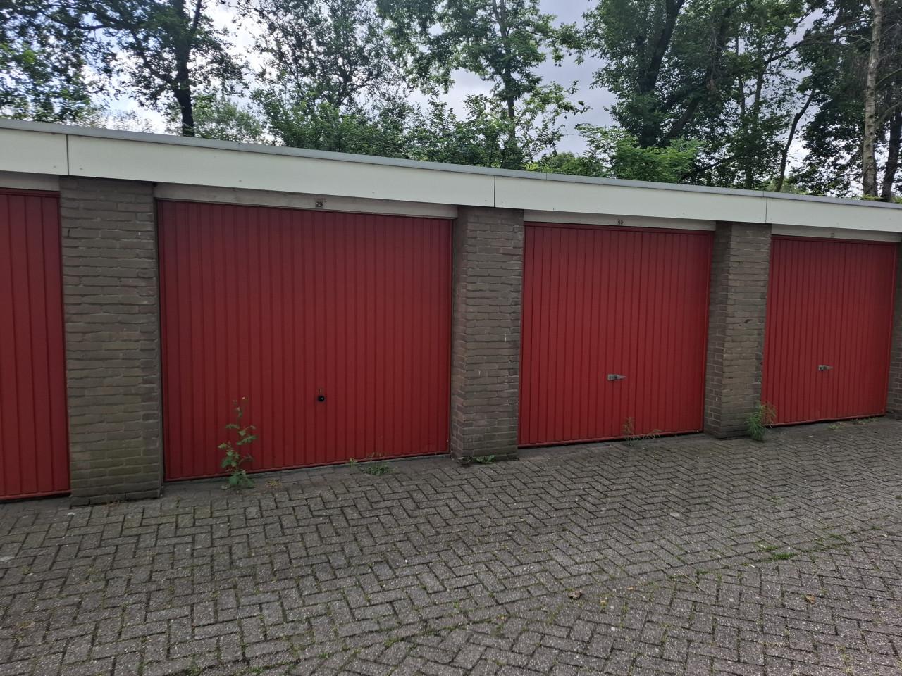 TE HUUR GARAGEBOX BERGEN OP ZOOM