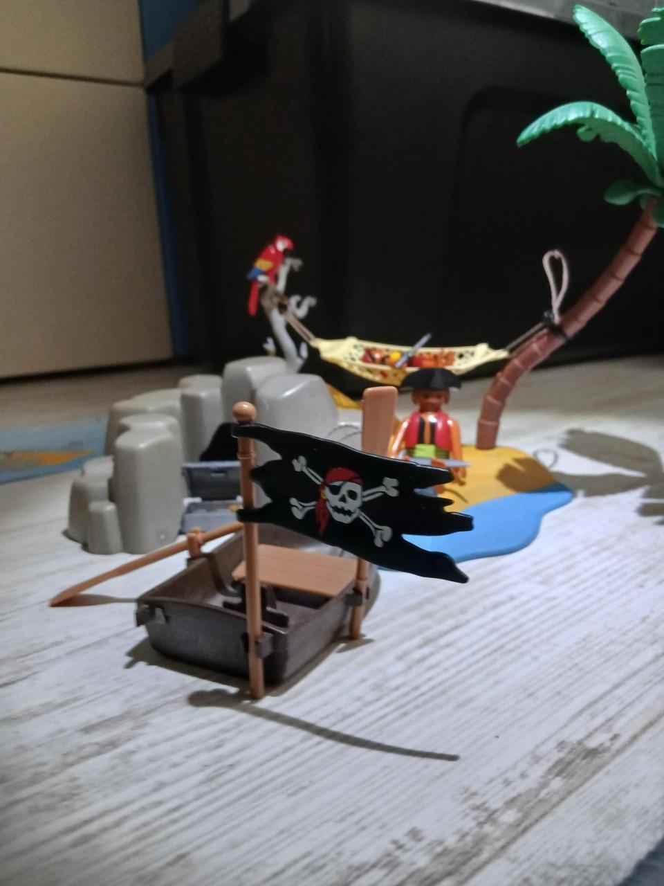 Playmobil klein pirateneiland 4139