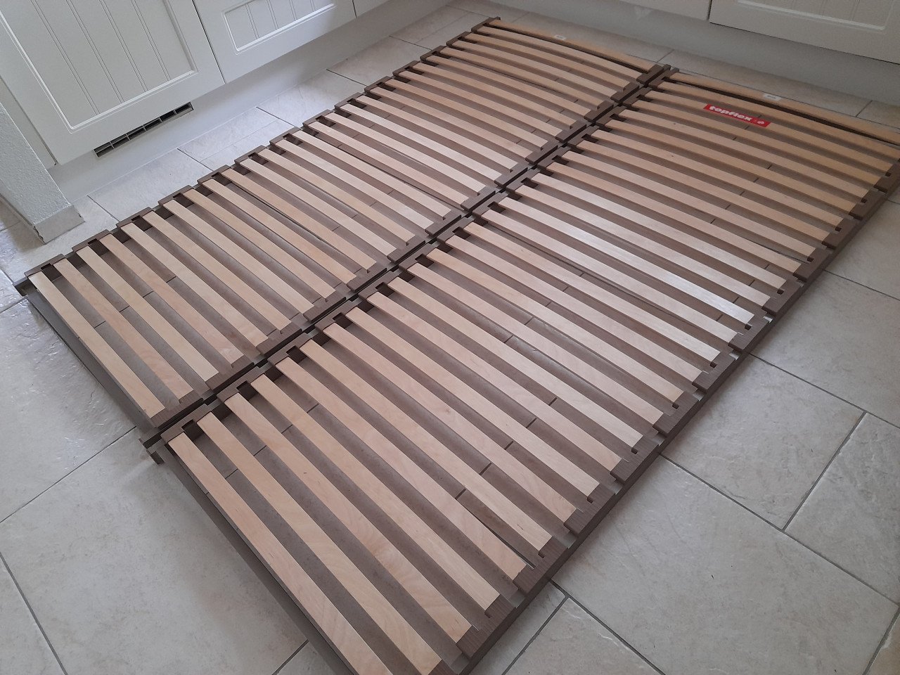 2 x lattenbodem 80 x 200 (in goede staat)