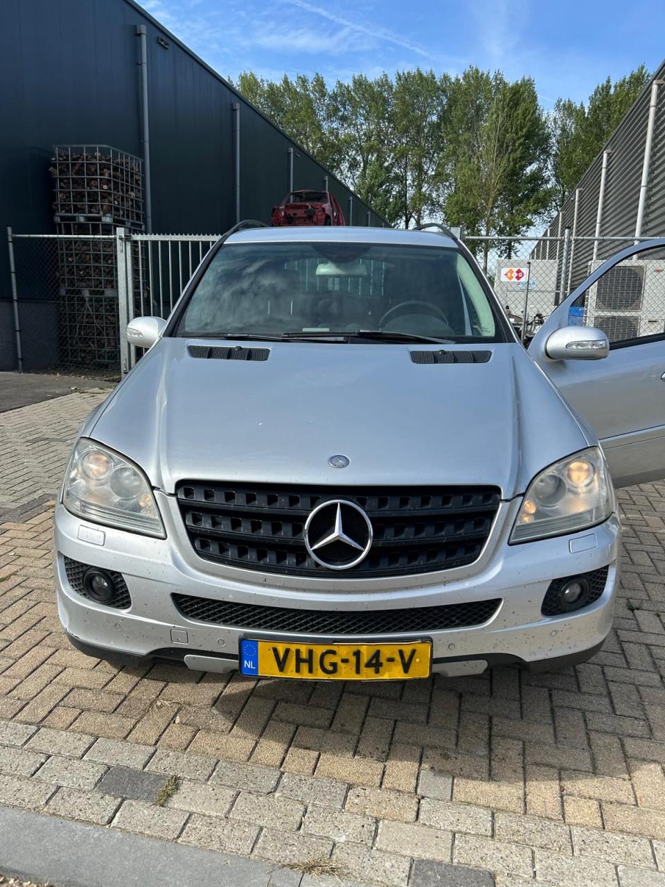 Mercedes ML 320 ML320 CDI 4MATIC Grijs Kenteken APK 04-2027