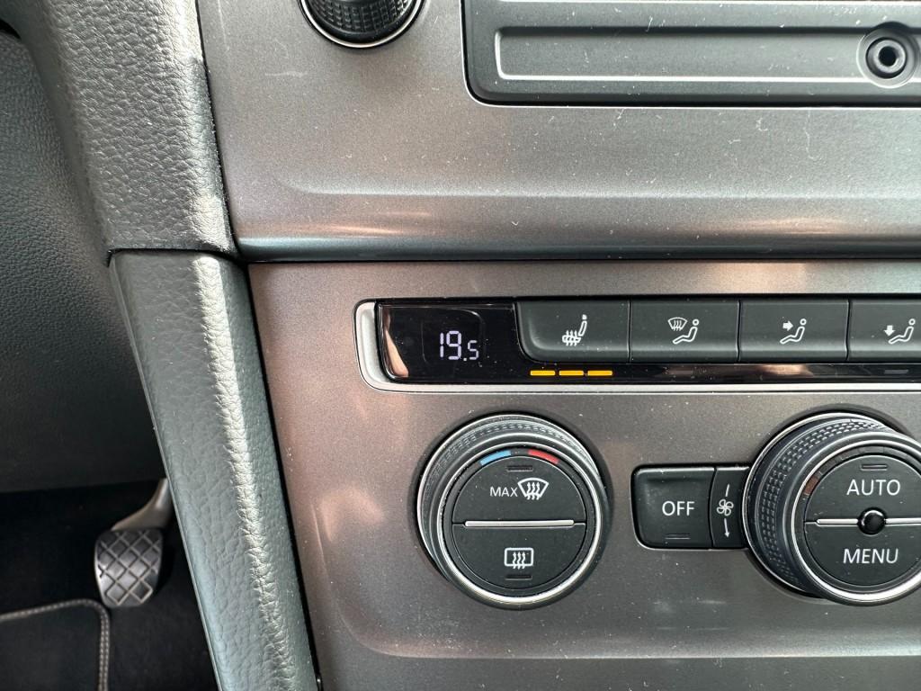 Volkswagen Golf 1.2 tsi lounge trekhaak parkeersensoren elect. inklapbare s
