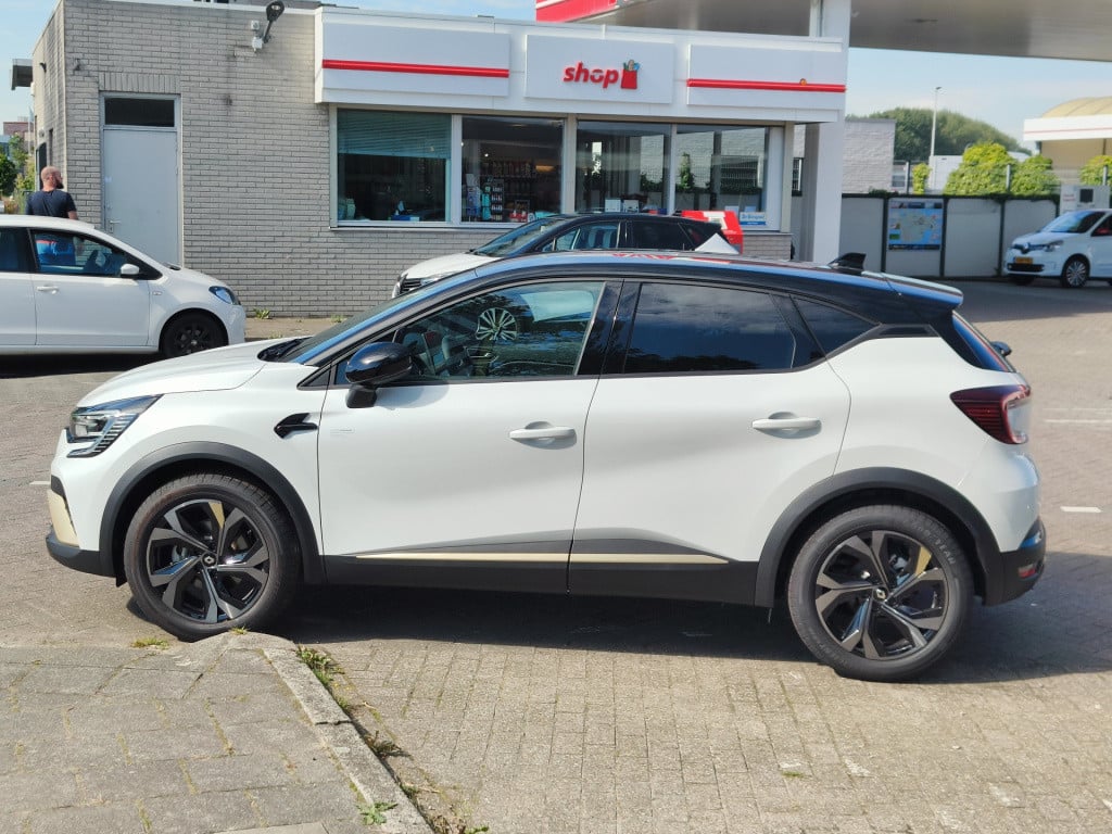 Renault Captur 1.6 e-tech hybrid 145 e-tech engineered