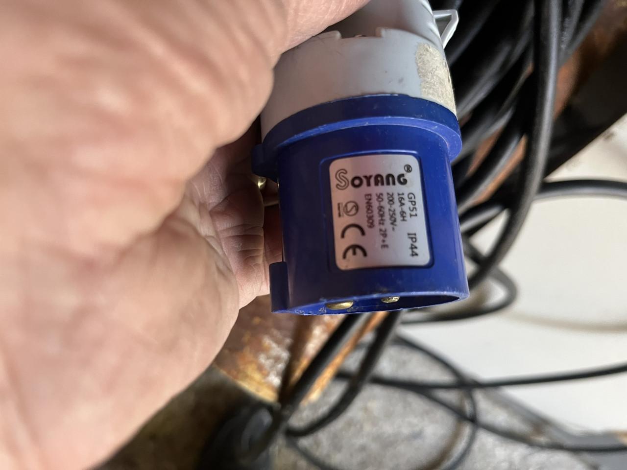 Caravanaansluitkabel CEE verlengkabel 35 meter