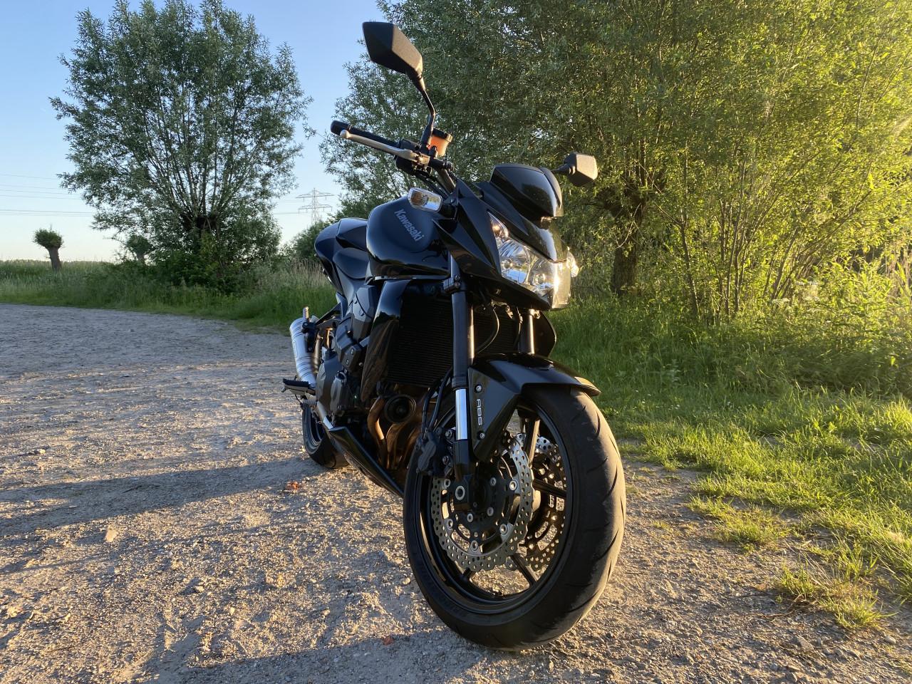 Kawasaki Z750 Black Edition ABS | Leovince | Veel extra’s
