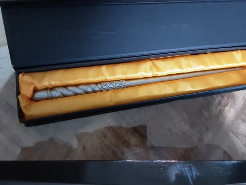 2x Harrypotter Toverstaf  5 euro per stuk