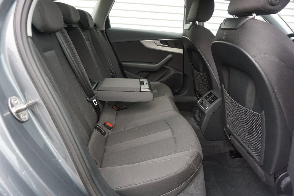 Audi A4 avant 2.0 tdi sport lease edition climate / navi / cruise / parkeer