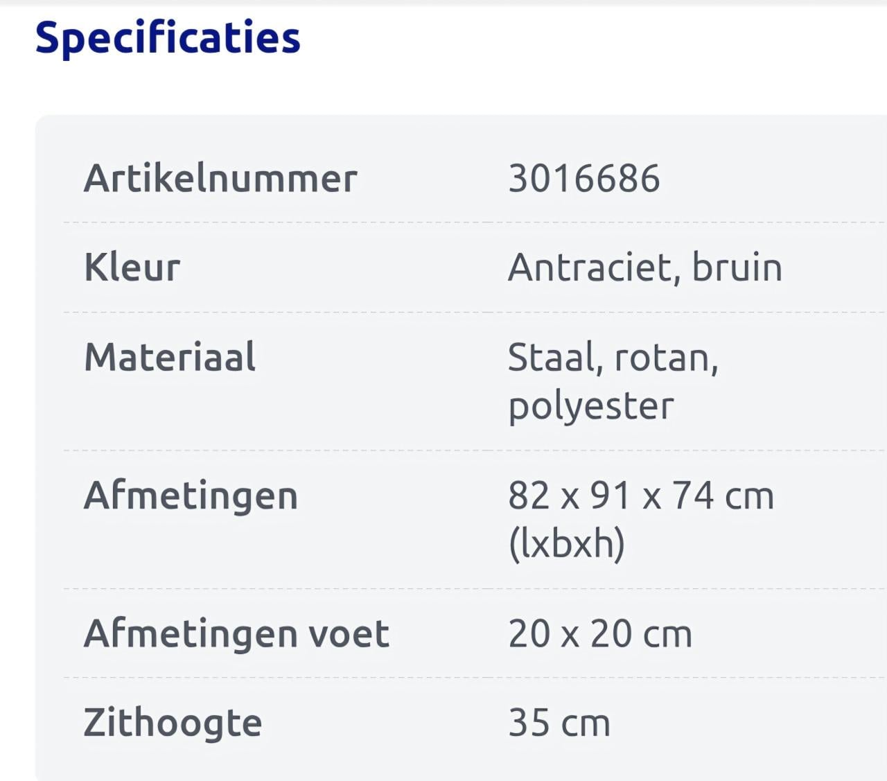 2 vrijwel nieuwe Rotan Loungestoelen