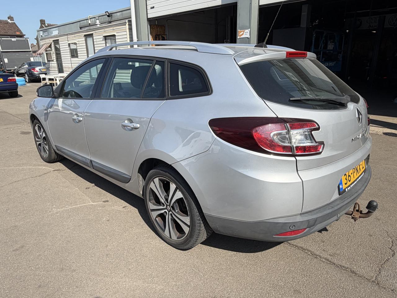 Renault Megane Estate 2.0 Bose AUTOMAAT NAP ! ! !