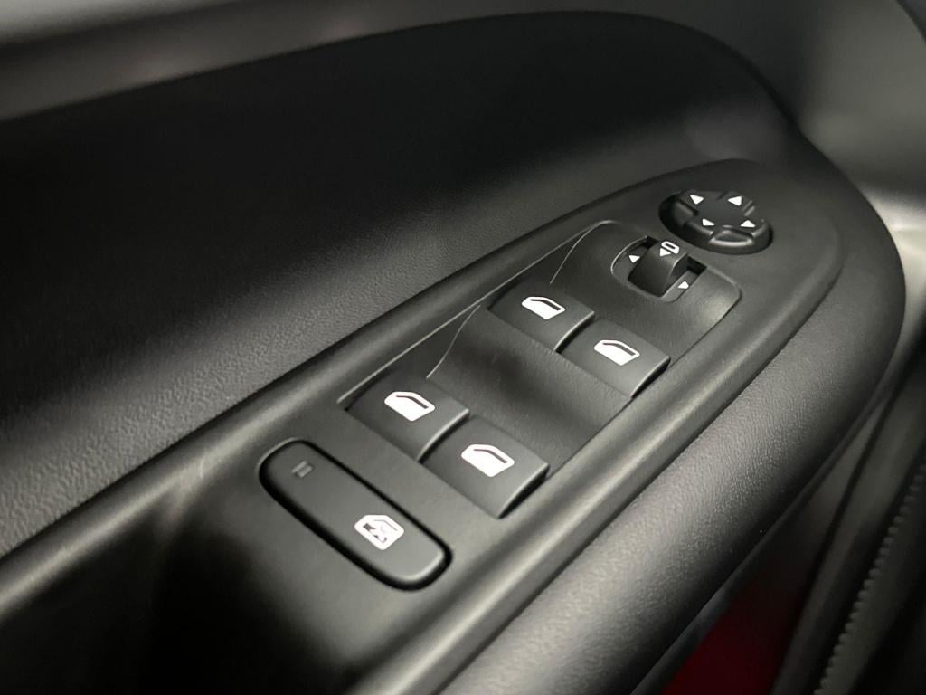 Jeep Avenger 1.2 e-hybrid summit