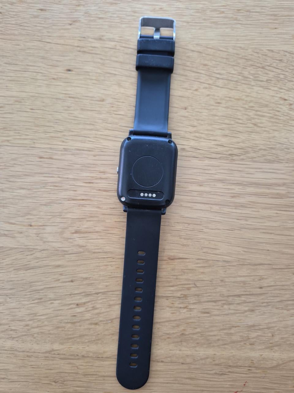 One2Track GPS telefoon horloge zwart - met oplaadstation