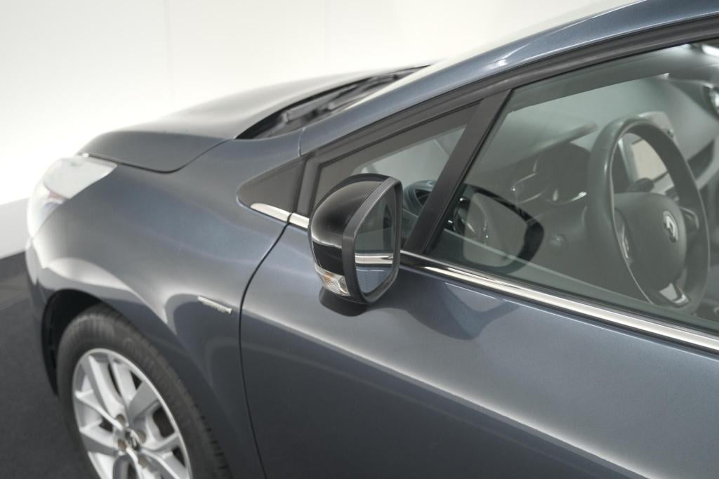 Renault Clio tce 90 limited | camera | navigatie | parkeersensoren | climat