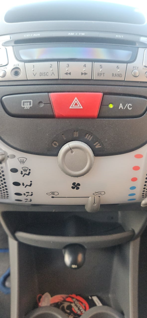 Zuinige TOYOTA AYGO 5drs 2011 / NL AUTO / NAP /